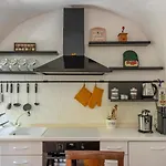 Apartmán C'era Volta, Ospitar Costa Volpino