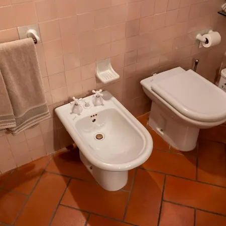 C'era Volta, Ospitar Apartment *