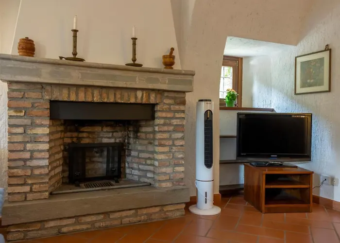 C'era Volta, Ospitar Apartman Costa Volpino