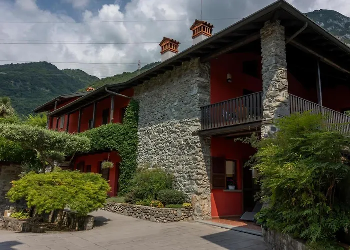 C'era Volta, Ospitar Apartman Costa Volpino